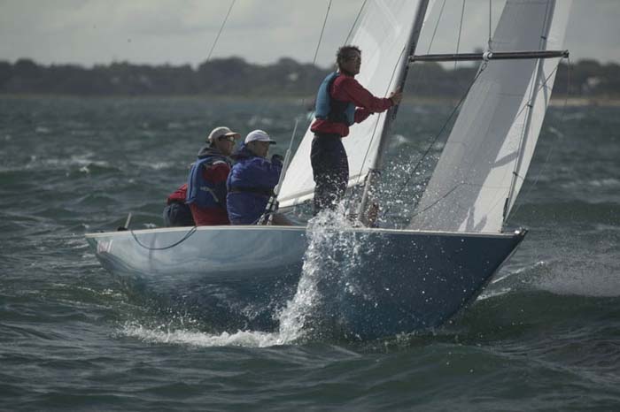 5D2W8210 - sail 220